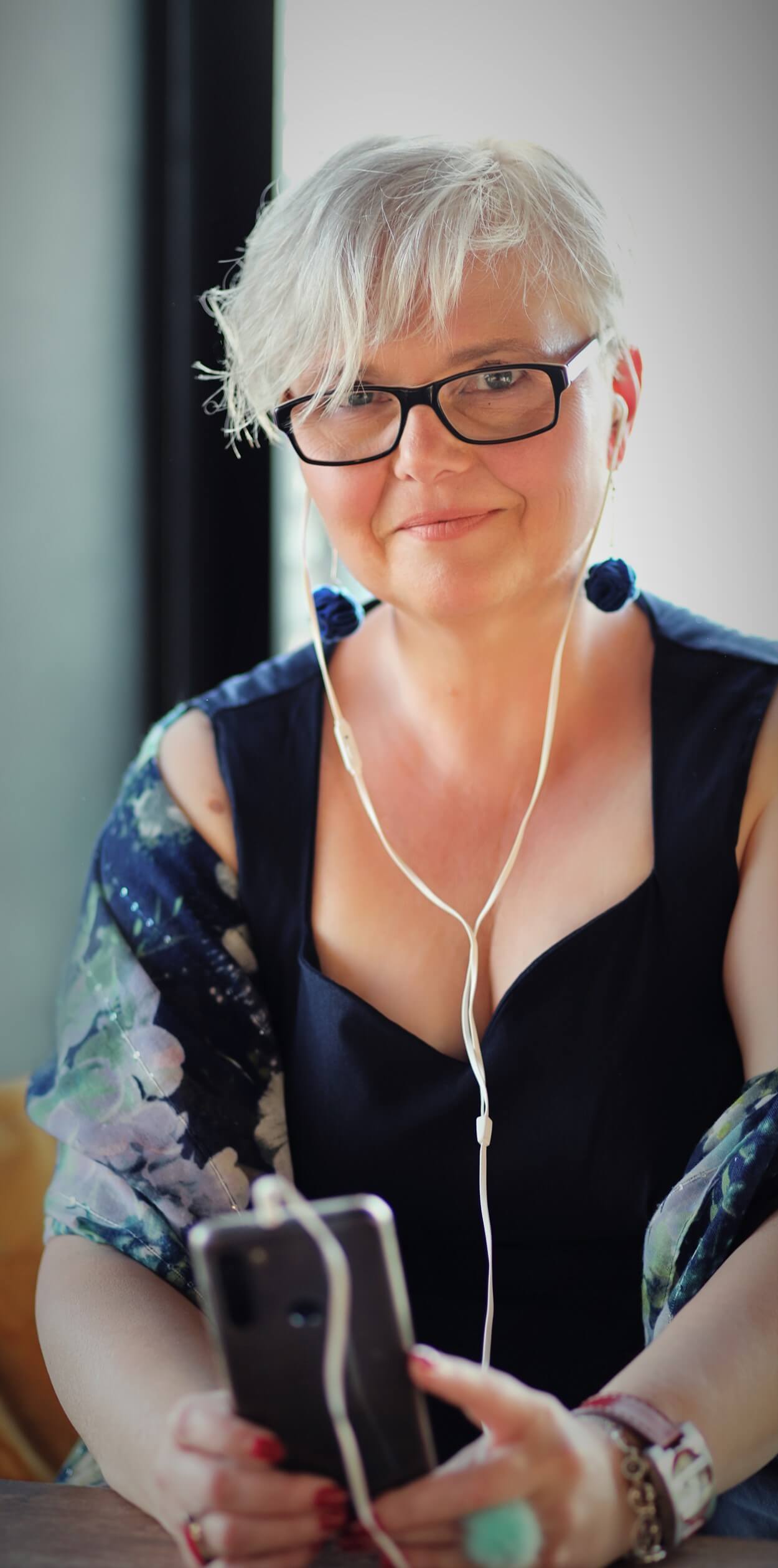 Beata Michalska siedzace_gora (1) Beata Michalska Plan B.