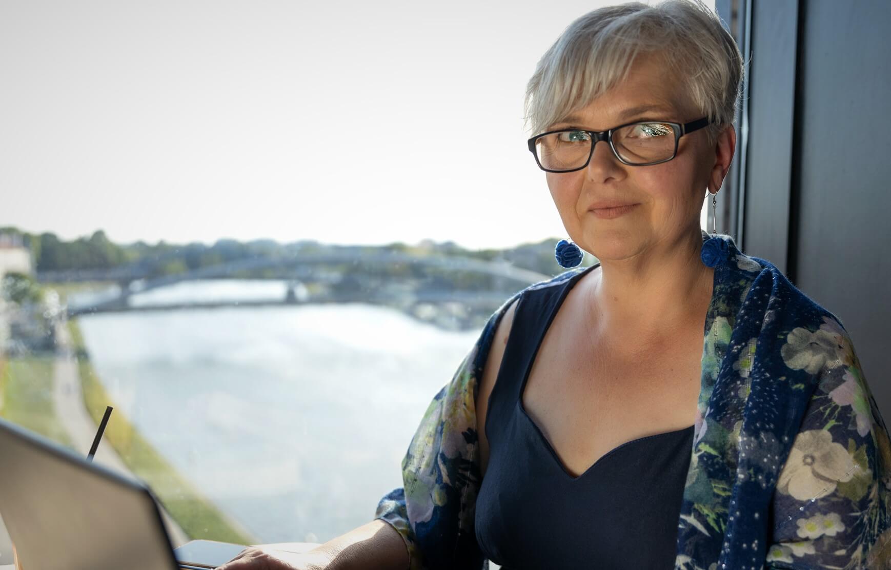 Beata Michalska siedzace_wisla (1) Beata Michalska Plan B.